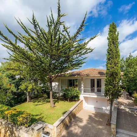 Francesc Chalet *